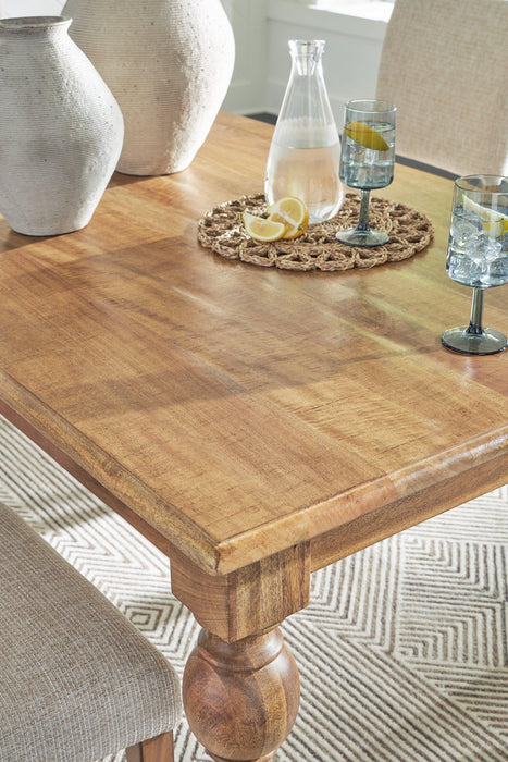 Rybergston Dining Table